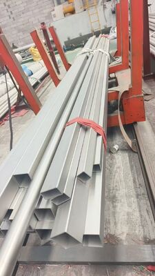 Anpassungsdichte Stahlrohr aus Legierung, entwickelt, um Industriestandards zu erfüllen, die Stärke und Langlebigkeit für Fertigungsanwendungen bieten