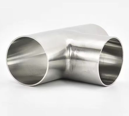 ASTM A234 Schnittlose Rohrverbindungen aus Legierungsstahl Schwarz bemalte Ellbogen Tees Reduktoren Kappen