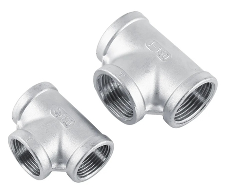 ASME B16.9 Gewinde-Tee unterschiedliche Größen von NPS1/2"-60" Schnelle Lieferung Niedriges MOQ Anpassbares Material z. B. Kohlenstoffstahl Edelstahl
