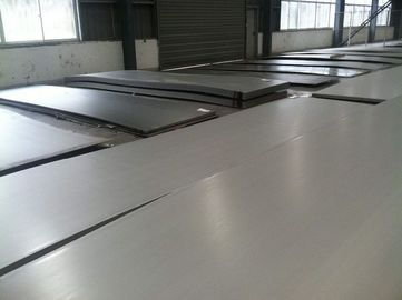 Polsterte schwarze Stahlplatte 2B Oberfläche kaltgewalzt für Kohlenstoffstahlspulen